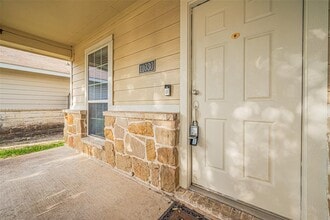 11030 KNOBBLEY Oak Ct in Houston, TX - Building Photo - Building Photo