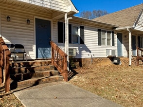 1442 Riverview Rd in Rock Hill, SC - Building Photo - Building Photo