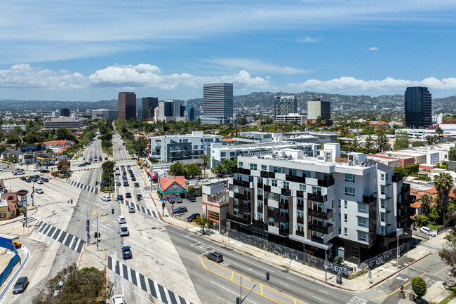 Ogden Garden in Los Angeles, CA - Building Photo - Building Photo