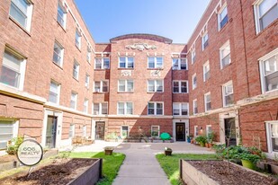 842 E 53rd St in Chicago, IL - Building Photo