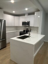 6859 SW 37th St in Miami, FL - Building Photo - Building Photo