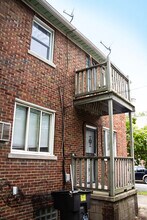 17614 Roselawn St, Unit Roselawn in Detroit, MI - Foto de edificio - Building Photo