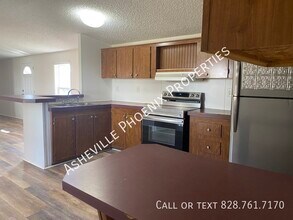 35 Albert Warren Rd in Candler, NC - Building Photo - Building Photo