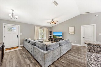 5424 Maverick Ln in Gulf Breeze, FL - Building Photo - Building Photo