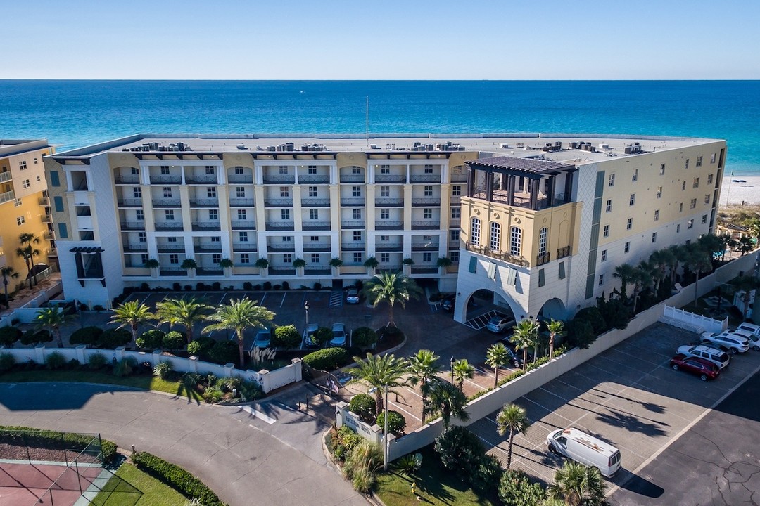 Bella Riva in Fort Walton Beach, FL - Foto de edificio