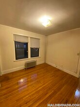 349 Pleasant St in Malden, MA - Foto de edificio - Building Photo