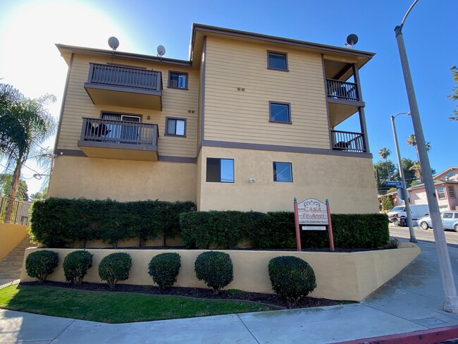 President Apartments in Harbor City, CA - Building Photo - Primary Photo