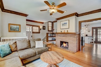 1211 Cleveland St in Evanston, IL - Building Photo - Building Photo