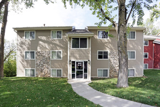 Parkwild Apartments in Council Bluffs, IA - Building Photo - Building Photo