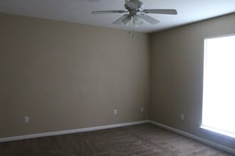 134 Westcott Ln in Albany, GA - Building Photo - Building Photo