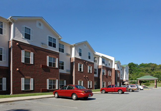 William Booth Garden in High Point, NC - Building Photo - Building Photo