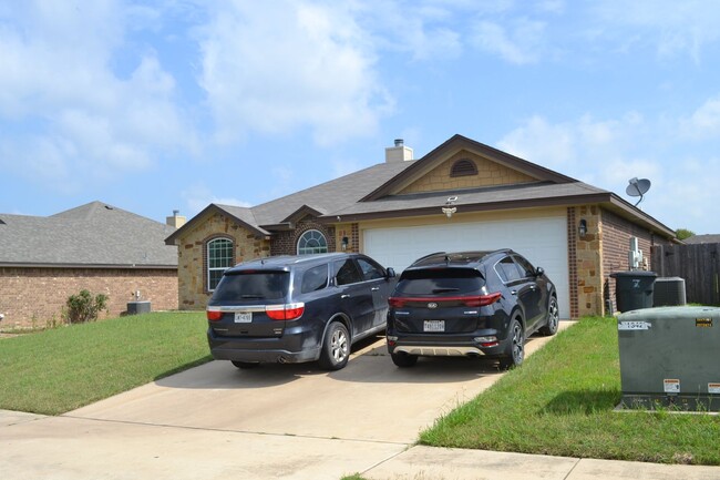 2907 Alamocitos Creek Dr in Killeen, TX - Foto de edificio - Building Photo