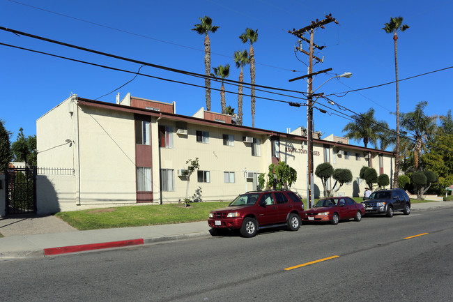 Knott Townhouses