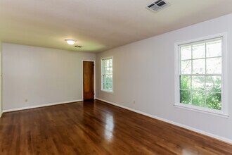 908 Green Forest Dr in Montgomery, AL - Building Photo - Building Photo