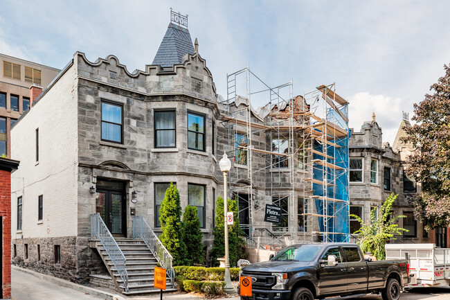 322 Elm Av in Westmount, QC - Building Photo - Building Photo