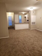 810 Redbud Dr in Desoto, TX - Building Photo - Building Photo