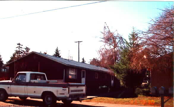 6624-6626 Madison St in Tacoma, WA - Building Photo