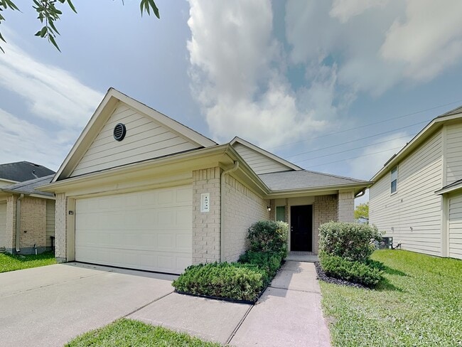 property at 15739 Regal Trace Ln