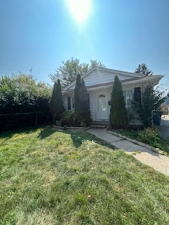 6033 320th St in Toledo, OH - Building Photo - Building Photo