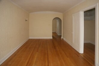 535 W Arlington Pl, Unit A00C in Chicago, IL - Foto de edificio - Building Photo