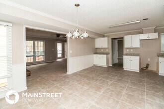 1071 Lost Ct in Hampton, GA - Building Photo - Building Photo