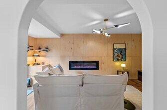 22 Scottsdale Dr, Unit Scottsdale B in Asheville, NC - Building Photo - Building Photo
