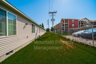 860 S 5th St W-Unit -Apt 5 in Rexburg, ID - Foto de edificio - Building Photo