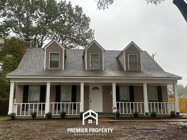 property at 2814 Baywood Dr