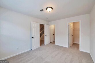 6338 Hickory Ln Cir in Union City, GA - Building Photo - Building Photo