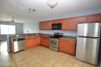 8000 Banister Loop photo'