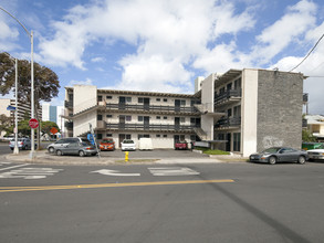 2048 Kapiolani Blvd in Honolulu, HI - Building Photo - Building Photo