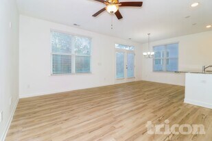 2195 Rosemary Park Ln in Lawrenceville, GA - Building Photo