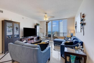 2080 S Ocean Dr in Hallandale Beach, FL - Building Photo - Building Photo