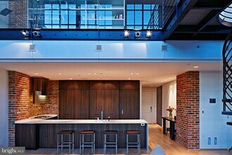 1615 N QUEEN St-Unit -M606 in Arlington, VA - Building Photo - Building Photo