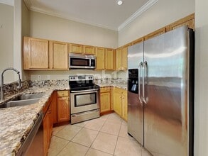 996 NW Leonardo Cir in Port St. Lucie, FL - Building Photo - Building Photo