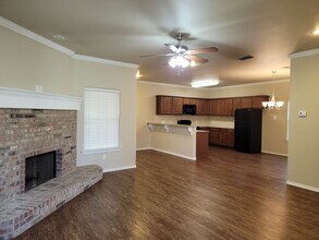 9812 Weatherford Ave in Lubbock, TX - Building Photo - Building Photo