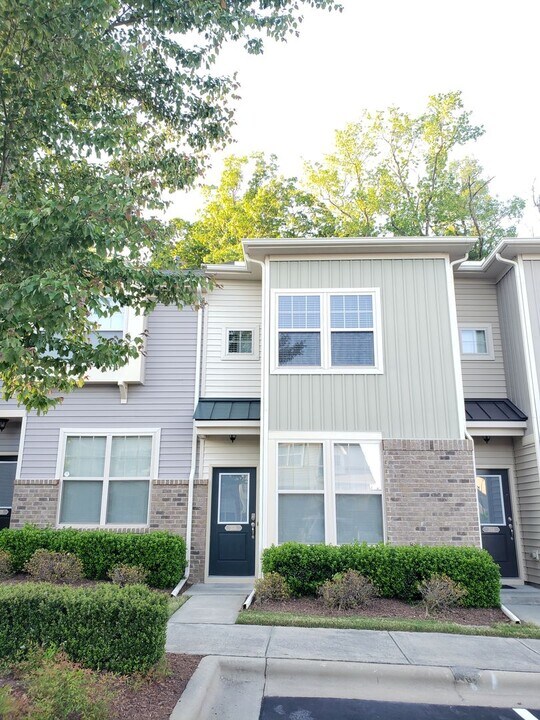 206 Mt Evans Dr in Durham, NC - Building Photo