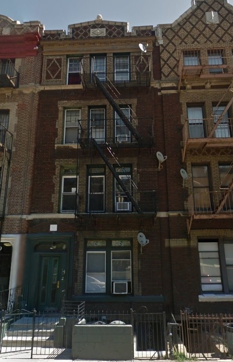 363 E 21st St in Brooklyn, NY - Building Photo