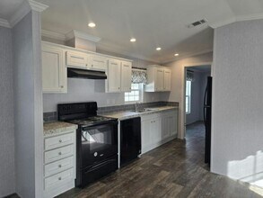 7267 Greenbrier Village Rd in Lakeland, FL - Building Photo - Building Photo