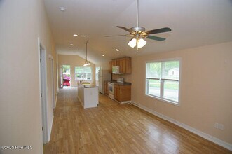 462 Snow Hill St in Ayden, NC - Building Photo - Building Photo