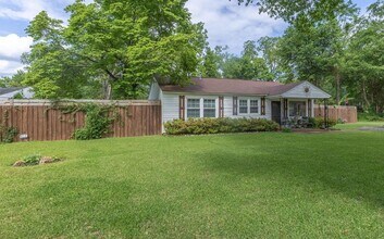 104 Sharyn Ln in Aiken, SC - Building Photo - Building Photo
