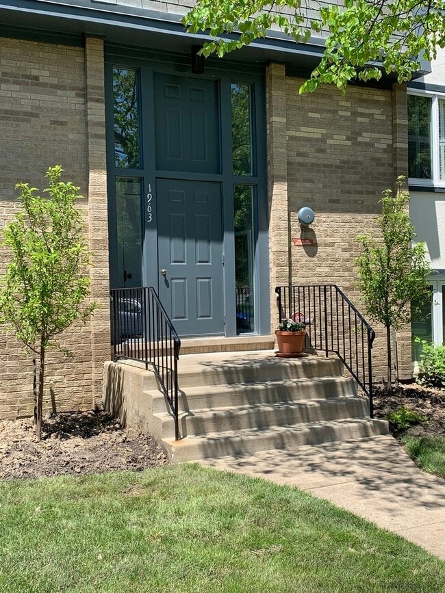 property at 1963 Ammer Ridge Ct