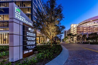 2960 NE 207th St, Unit 1106 in Aventura, FL - Foto de edificio - Building Photo