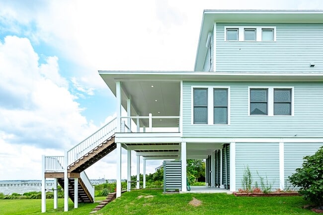 property at 2612 Todville Rd