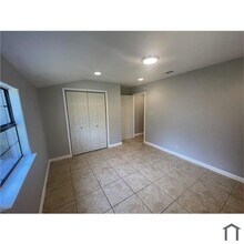 608 E 19th St in Georgetown, TX - Building Photo - Building Photo