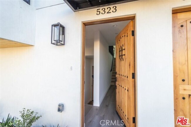 5323 Ben Ave in Los Angeles, CA - Building Photo - Building Photo