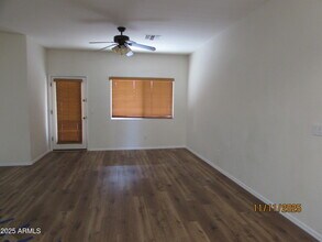 102 N 118th Ave in Avondale, AZ - Building Photo - Building Photo