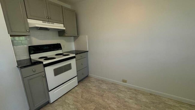 32 Gaston St in Easthampton, MA - Building Photo - Building Photo