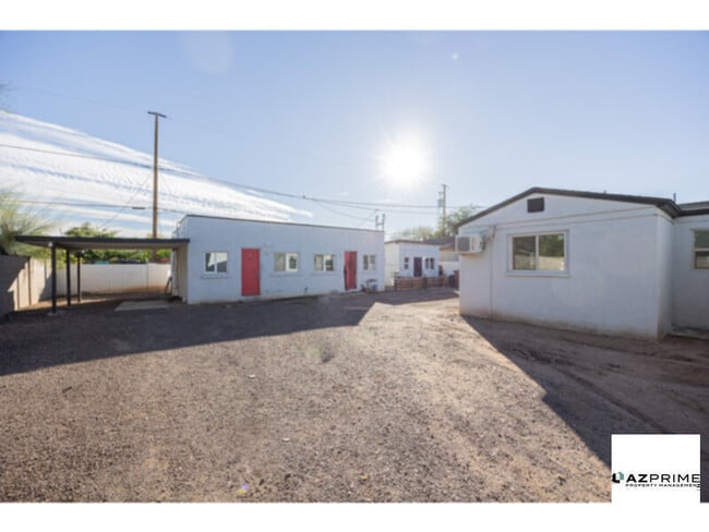 property at 2537 E Willetta St