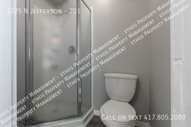 property at 1225 N Jefferson Ave